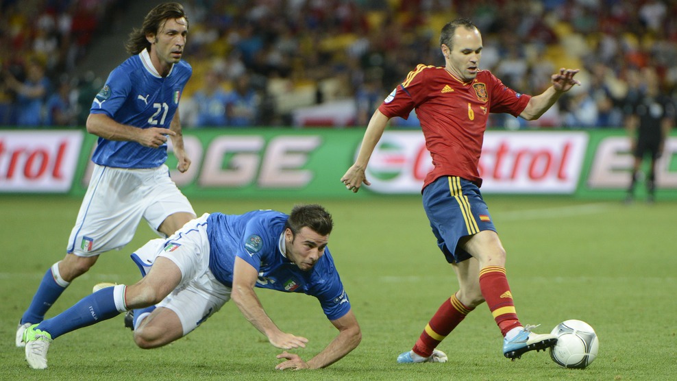 UEFA wybrała najlepszego piłkarza Euro 2012 oraz podała zespół gwiazd